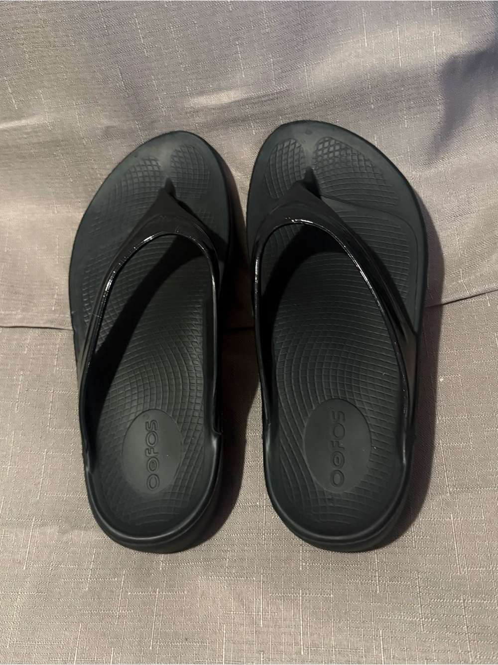 OOFOS OOriginal Flip Sandal in Black
